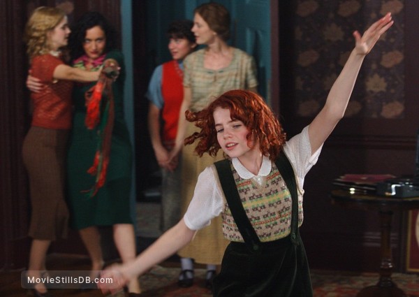 Ballet Shoes - Publicity still of Emma Watson & Yasmin Paige